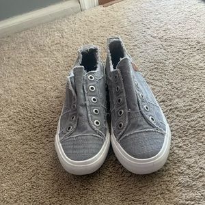 Blowfish slip on canvas sneakers